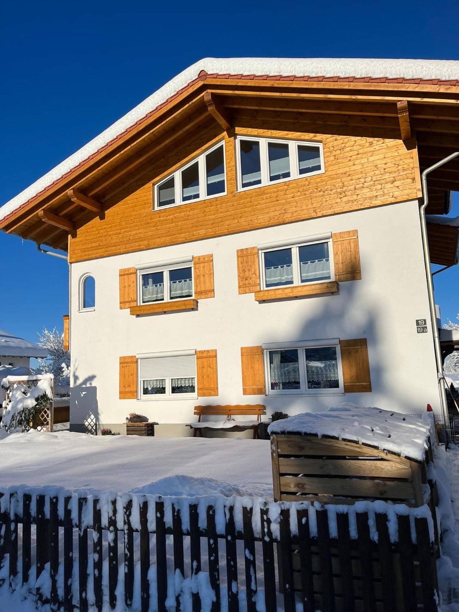 23 Neu Erbaute Ferienwohnung Mit Schloss- Und Panoramablick Halblech Eksteriør billede