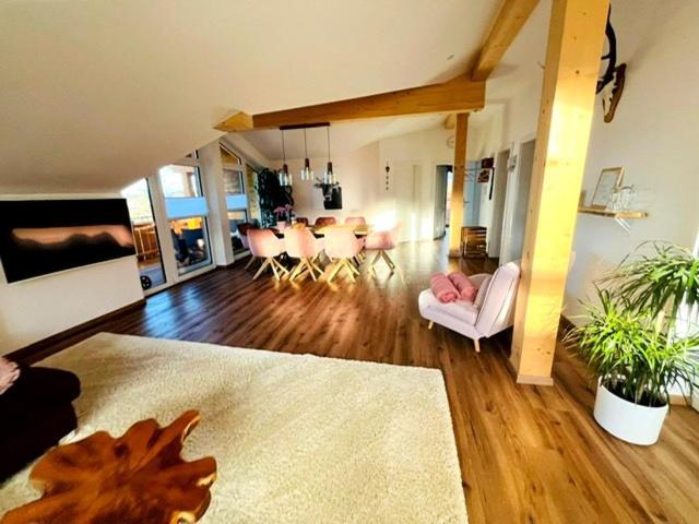23 Neu Erbaute Ferienwohnung Mit Schloss- Und Panoramablick Halblech Eksteriør billede